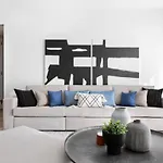 Joivy Elegant 1-br In Perfect Centre