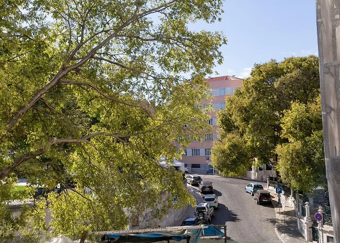 Joivy Elegant 1-br In Perfect Centre Apartment Lisbon